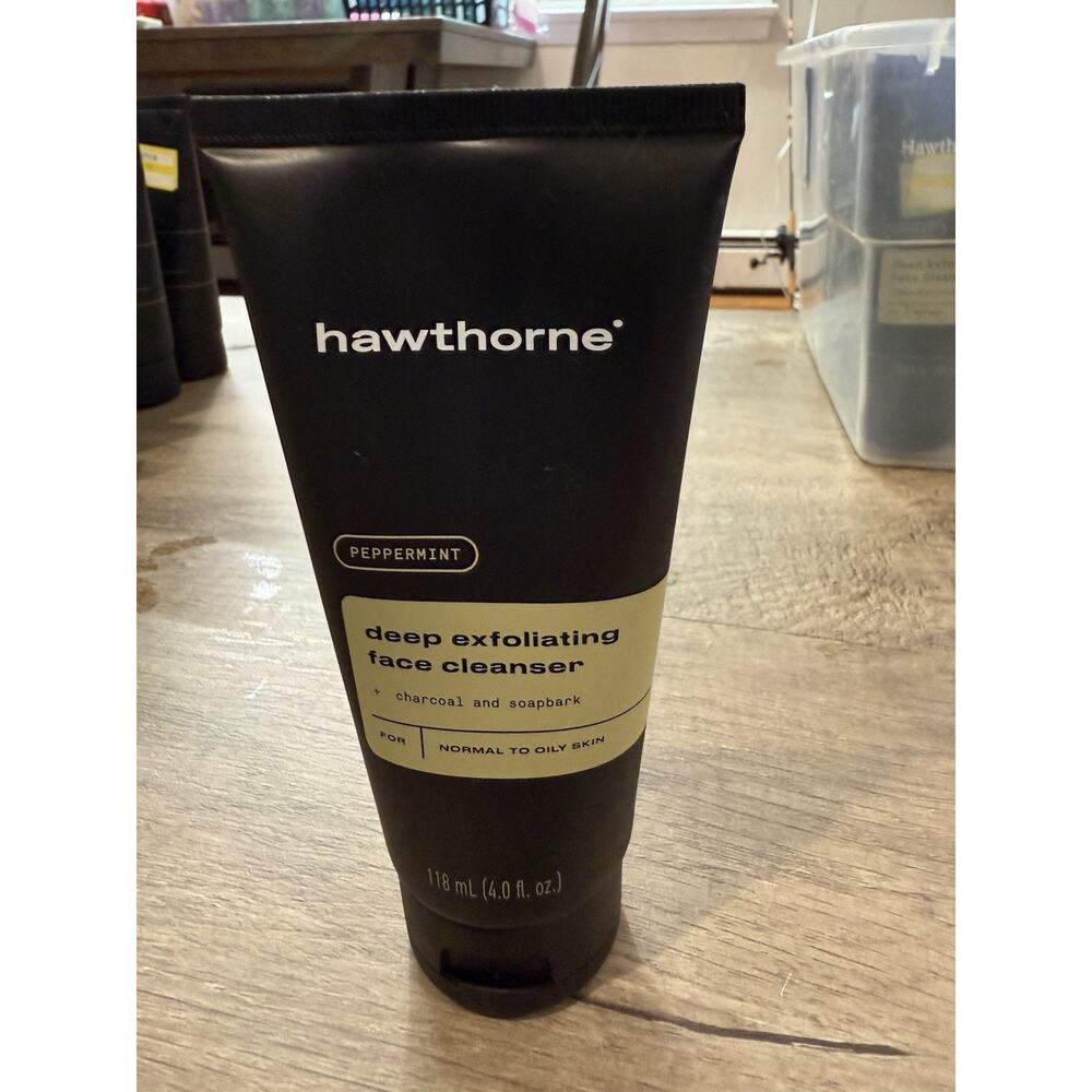 Hawthorne Peppermint Deep Exfoliating Face Cleanser 4oz + Charcoal and Soapbark